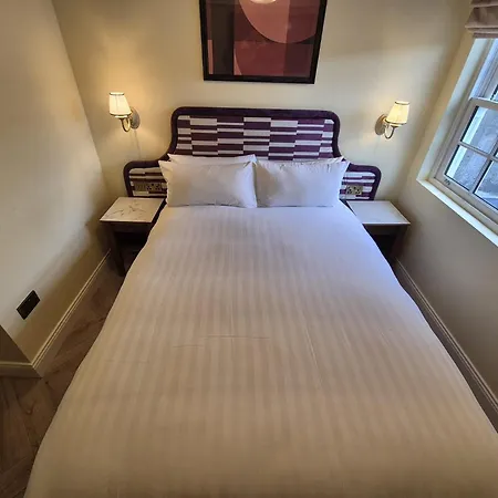 Marys Urban Nest Bed & Breakfast Galway