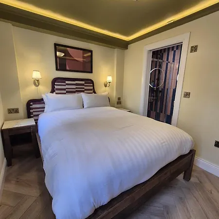 Bed & Breakfast Marys Urban Nest Galway