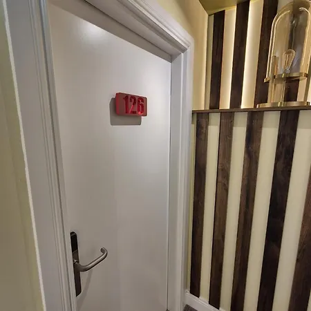 Marys Urban Nest Bed & Breakfast Galway