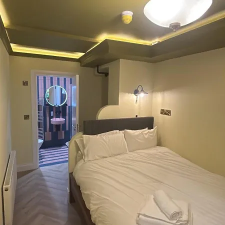 Bed & Breakfast Marys Urban Nest Galway